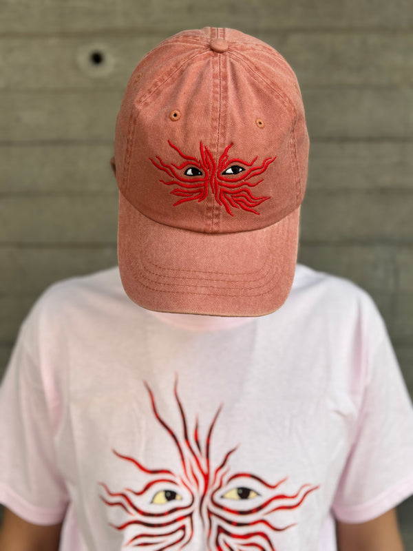 GORRA DESLAVADA ROSA SONDER ROJO: FELIPE BAEZA